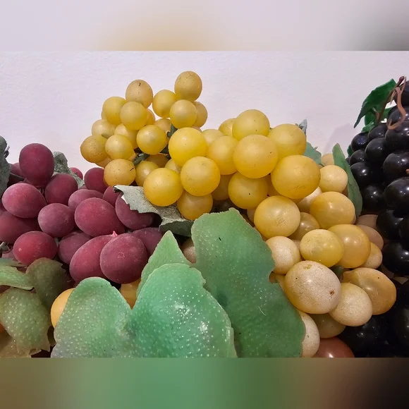 Decorative Artificial Grape Cluster - Picture 3 of 7